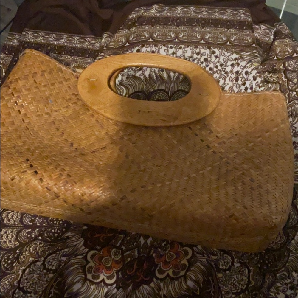 Straw purse